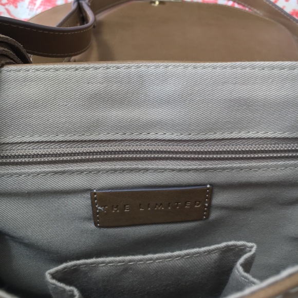 The Limited Messenger Purse, Shoulder or Crossbody - Picture 5 of 8